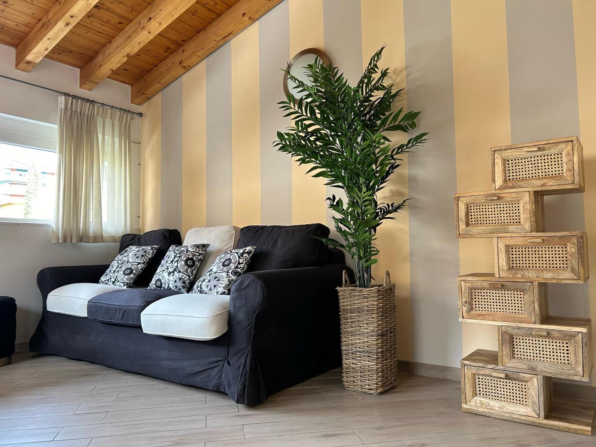 Apartamento Menaggio Down Town Exterior foto
